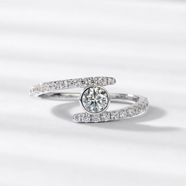 moissanite diamond rings 2